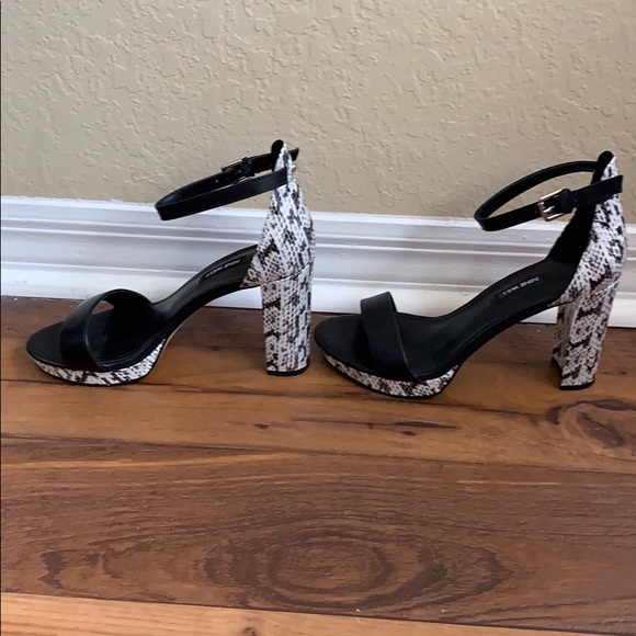 Brand New Nine West Dempsey Sandal Heels - Picture 3 of 7